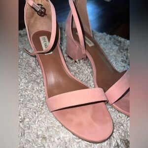 STEVE MADDEN Block strap heel sandal